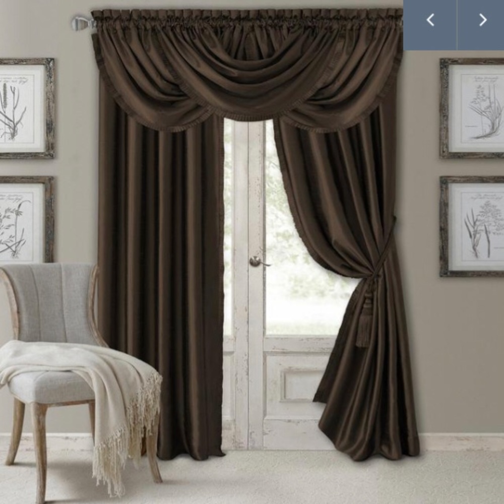 NWT 4 Elrene Versailles Rod Pocket Panels 95”